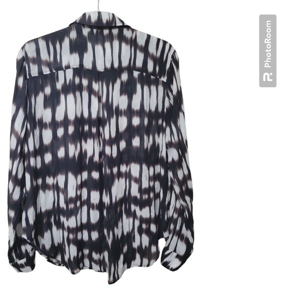 Bella Dahl Flowy Button Down Blurred Ikat Print - L - Picture 5 of 9